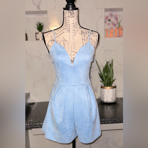 NWOT Charlotte Russe - baby blue romper, size small with adjustable straps - Picture 1 of 3